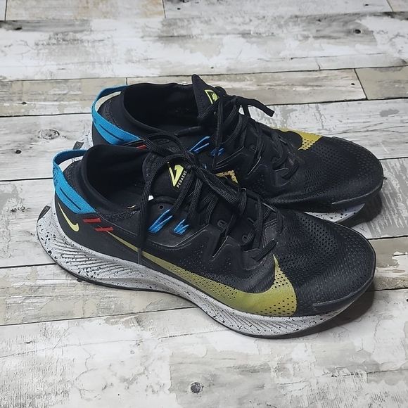Nike 2021 Pegasus Trail 2 'Black Dark Sulfur' - Picture 2 of 12